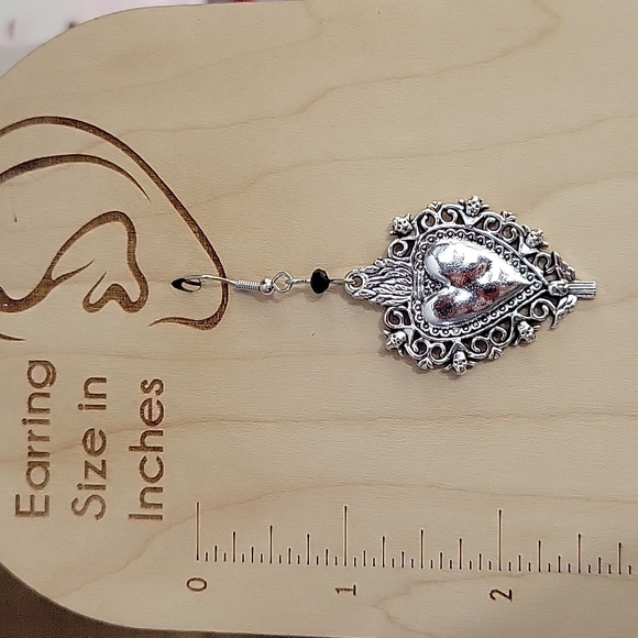 🔥LAST PAIR🔥 Hearts Aflame Drop Earrings - Picture 3 of 4